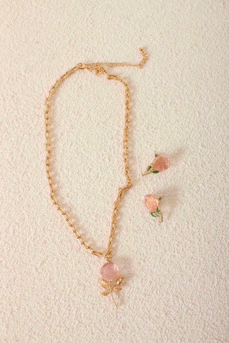 COLLAR BELLA