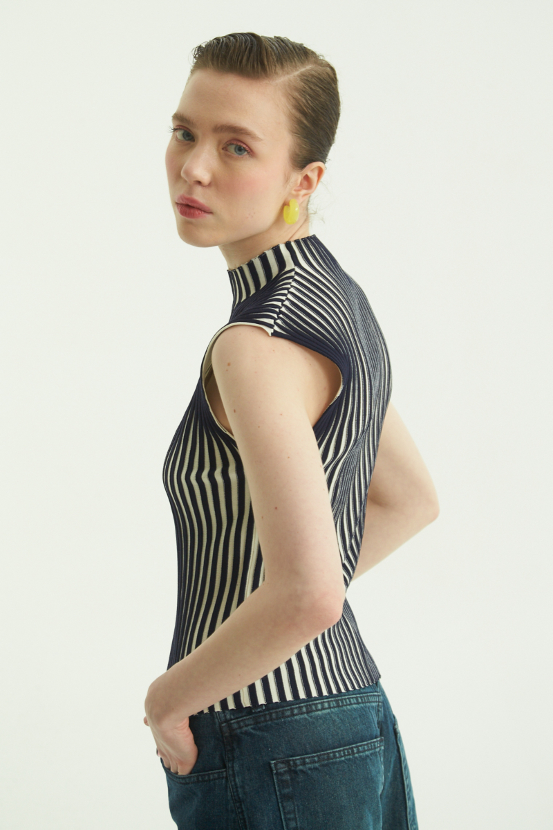MUSCULOSA ESTRIBOR