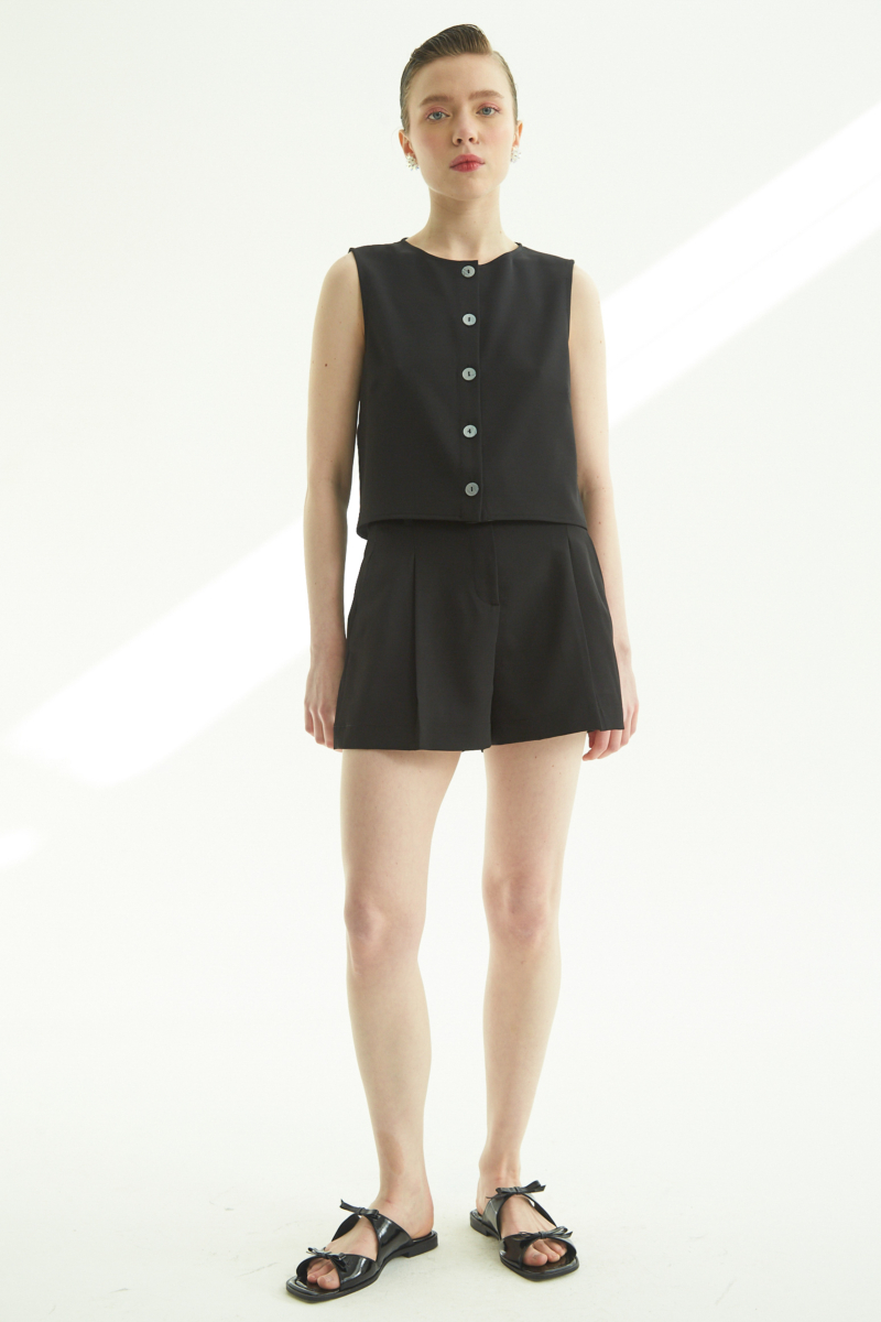 SHORT TONYA HAUS