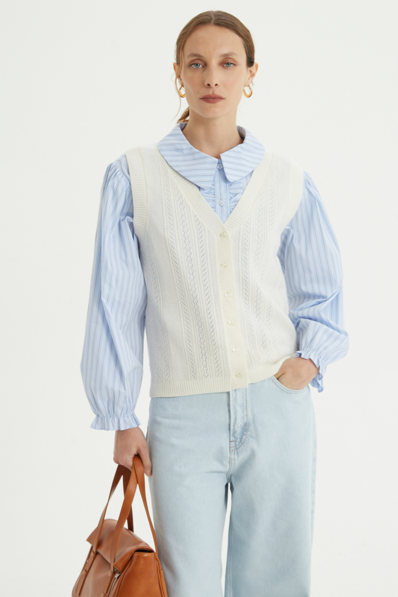 Camisa rayada de algodón recta con mangas amplias y cartera con volados. 