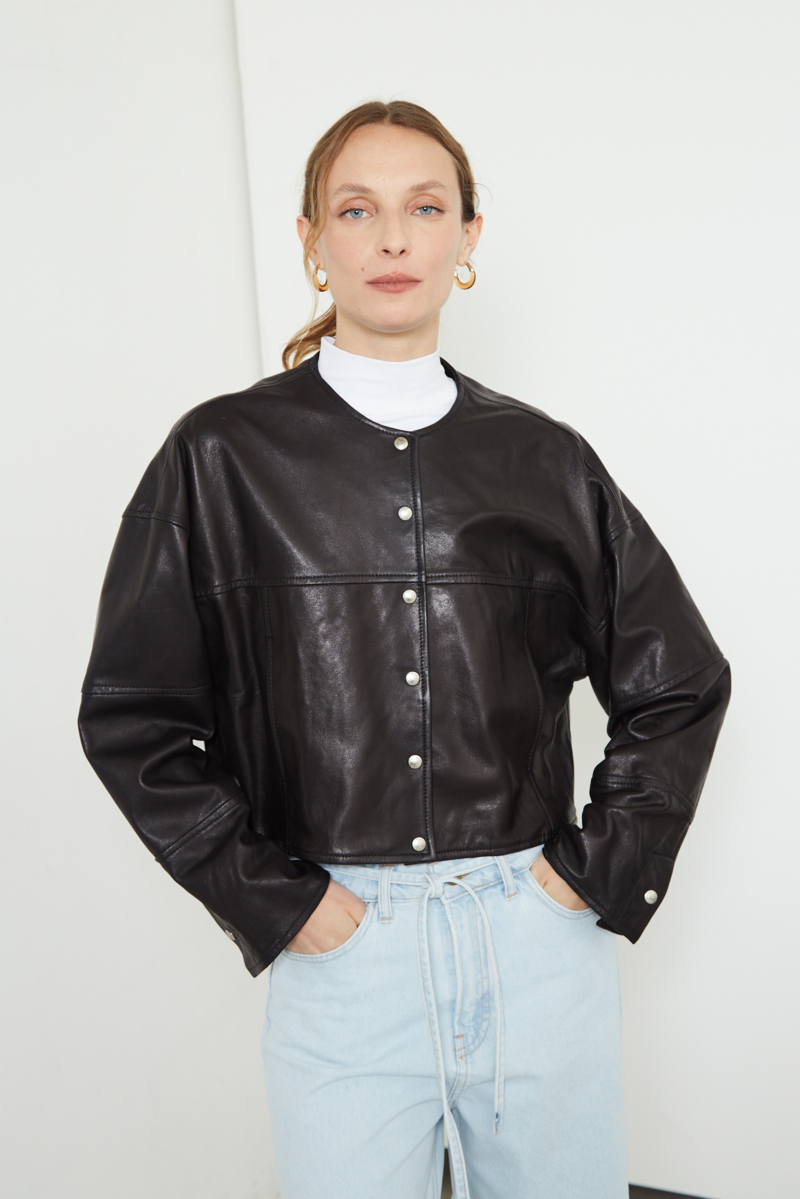 CAMPERA DE CUERO MIKO // OVINO