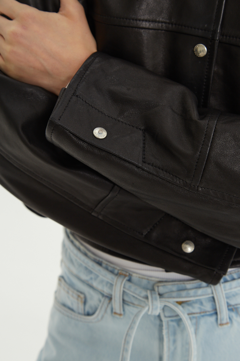CAMPERA DE CUERO MIKO // OVINO