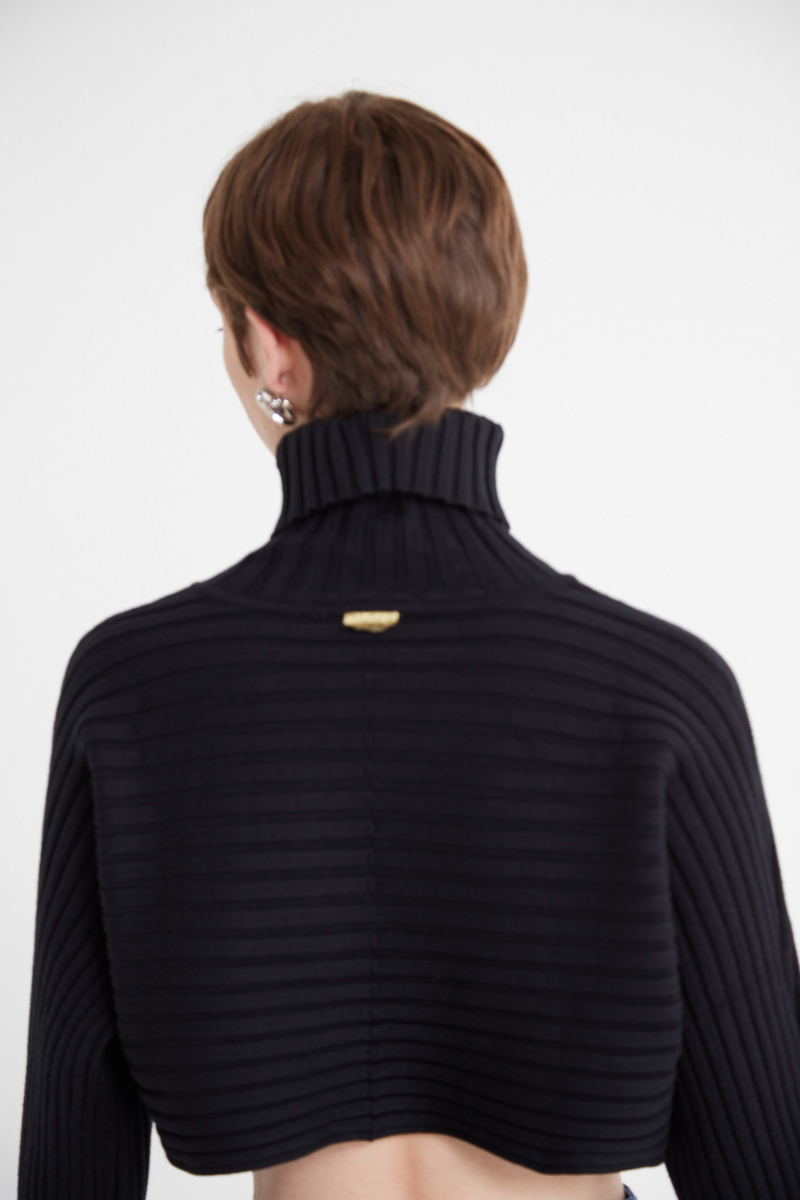 SWEATER FINCHER