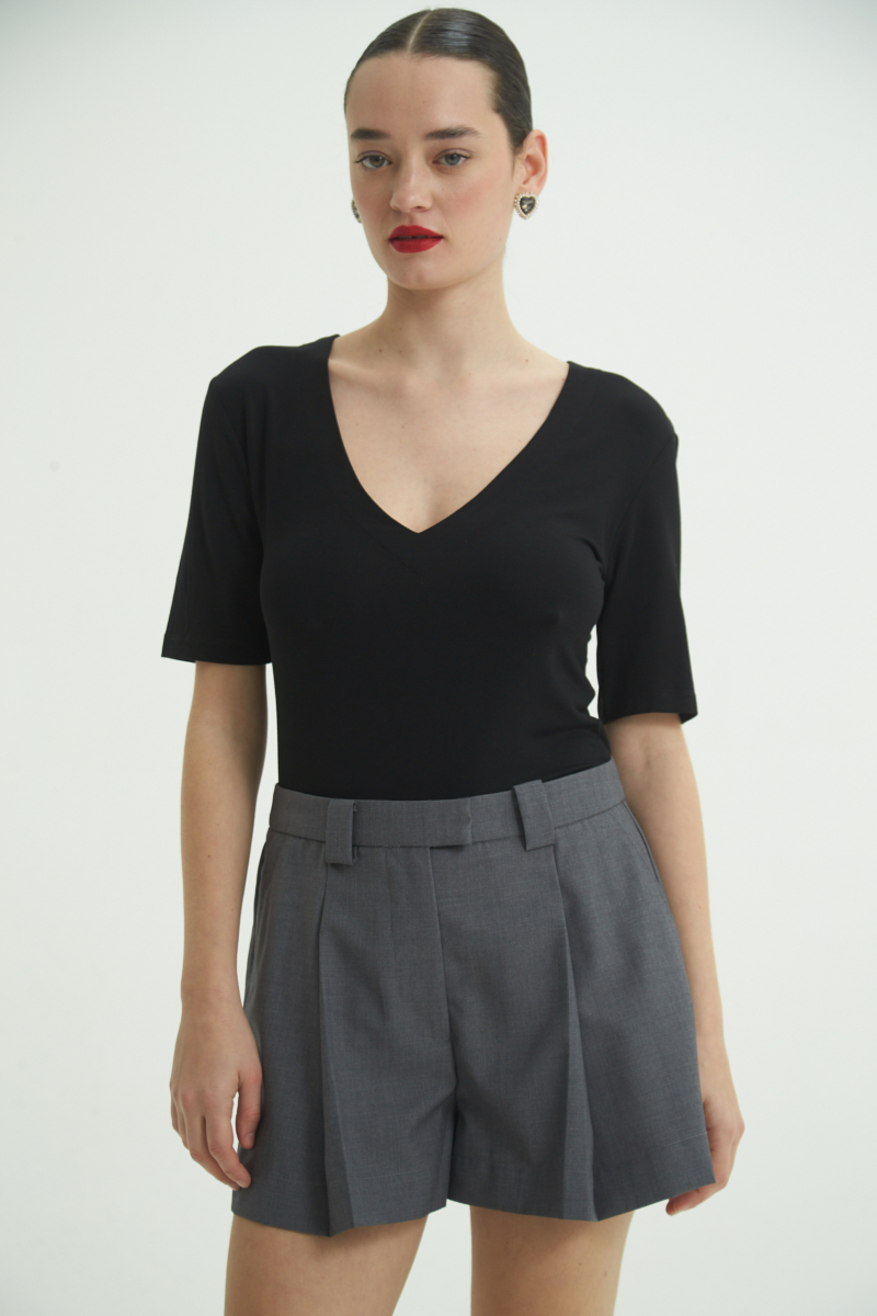 REMERA LEV