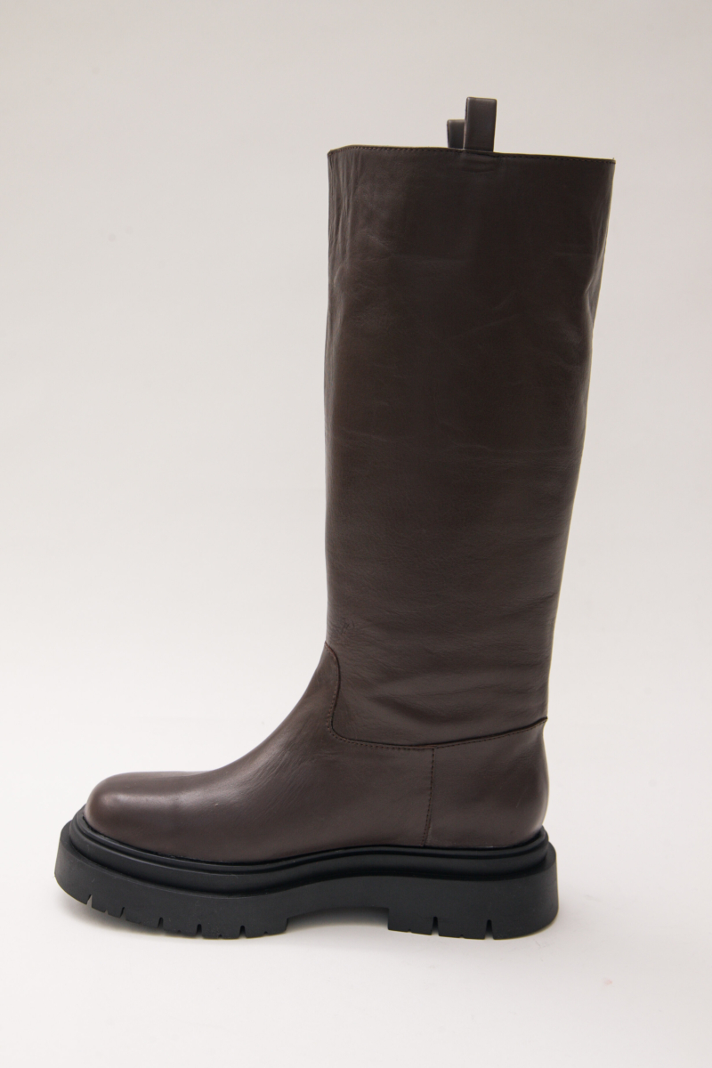 BOTA DE CUERO ACACIA