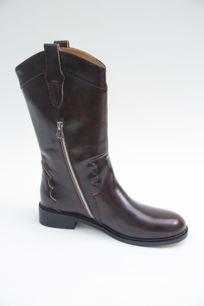BOTAS DE CUERO AVELLANO