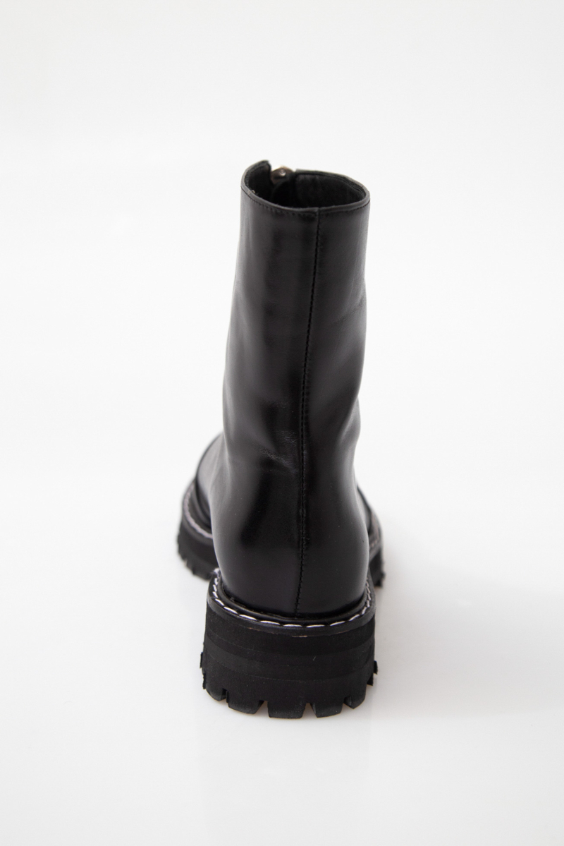 BOTA DE CUERO PARKIA