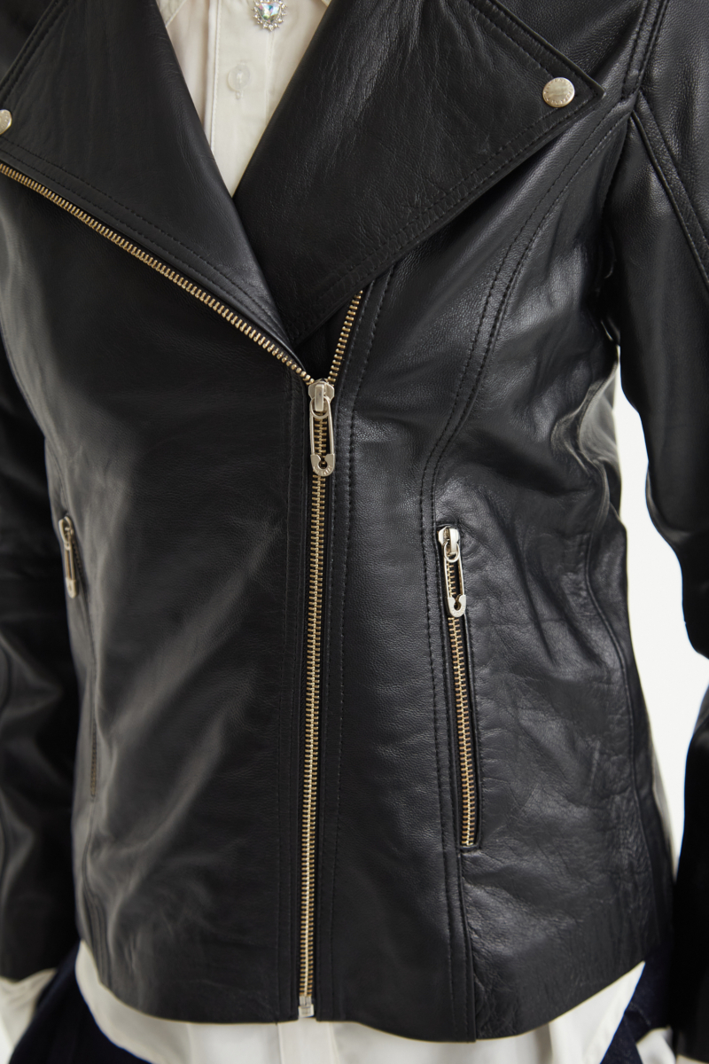 CAMPERA DE CUERO BELLA // OVINO ITALIANO