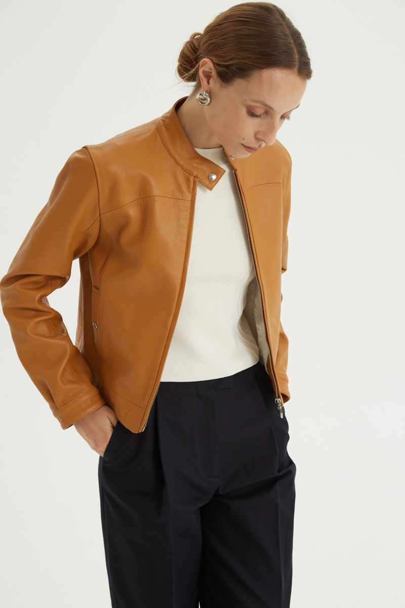 CAMPERA DE CUERO BROWN // OVINO