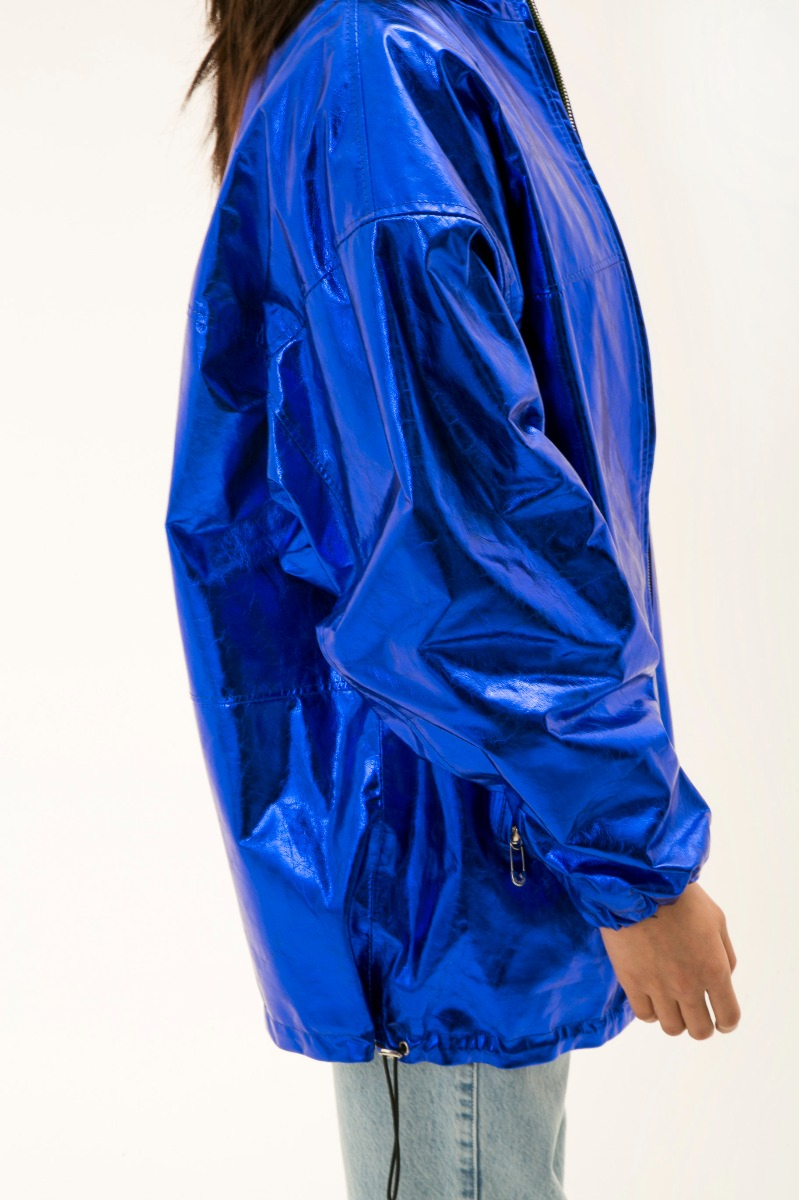 CAMPERA FERREIRA METALIZADA