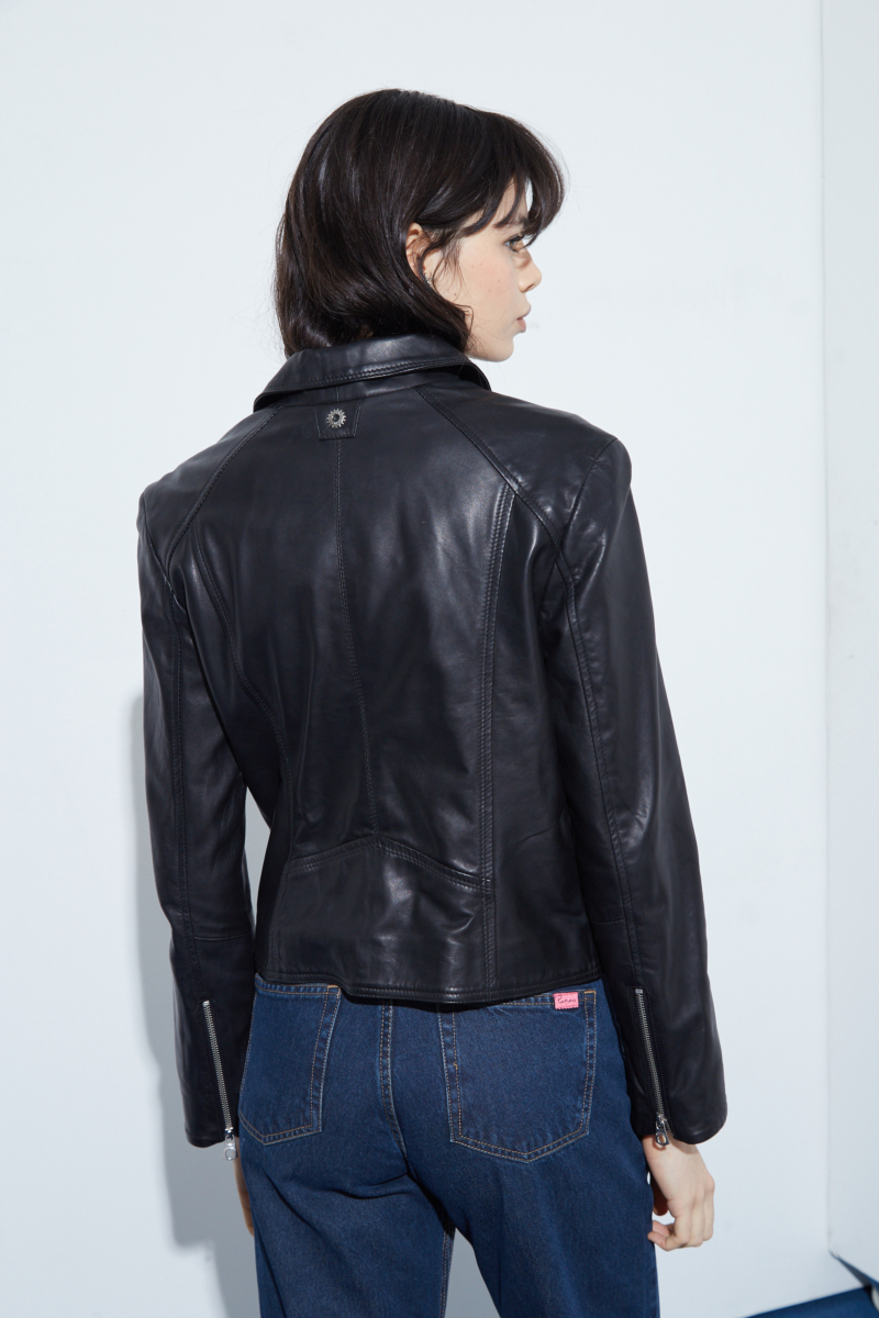 CAMPERA DE CUERO JOY // OVINO