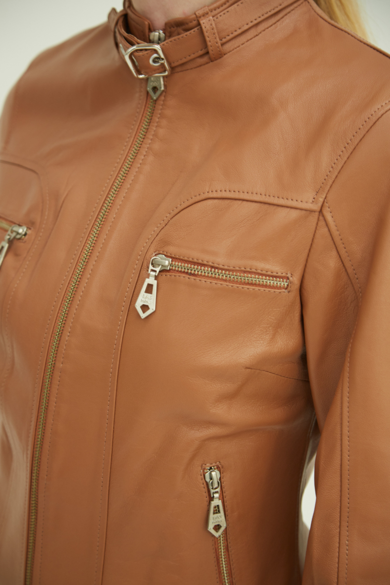 CAMPERA DE CUERO ROBIN//OVINO ITALIANO