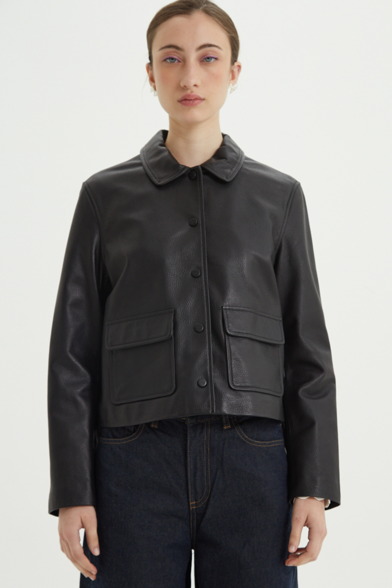 CAMPERA DE CUERO ZOE // OVINO