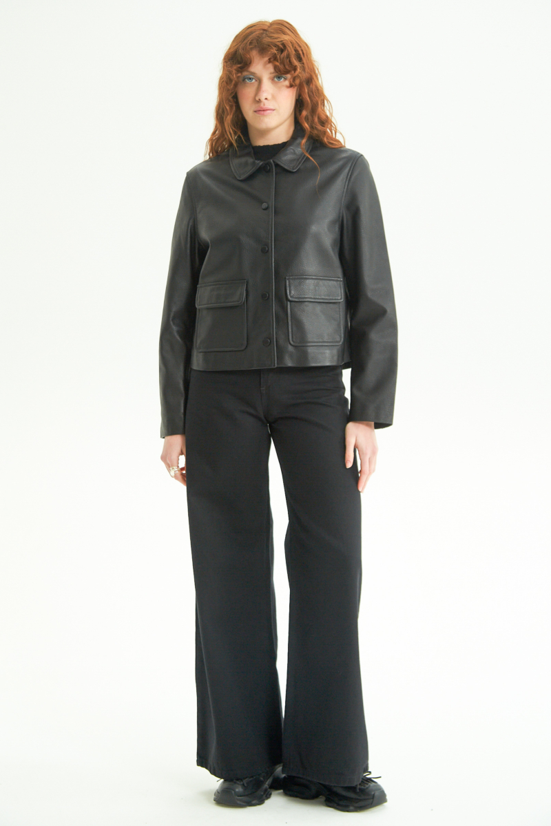 CAMPERA DE CUERO ZOE // OVINO