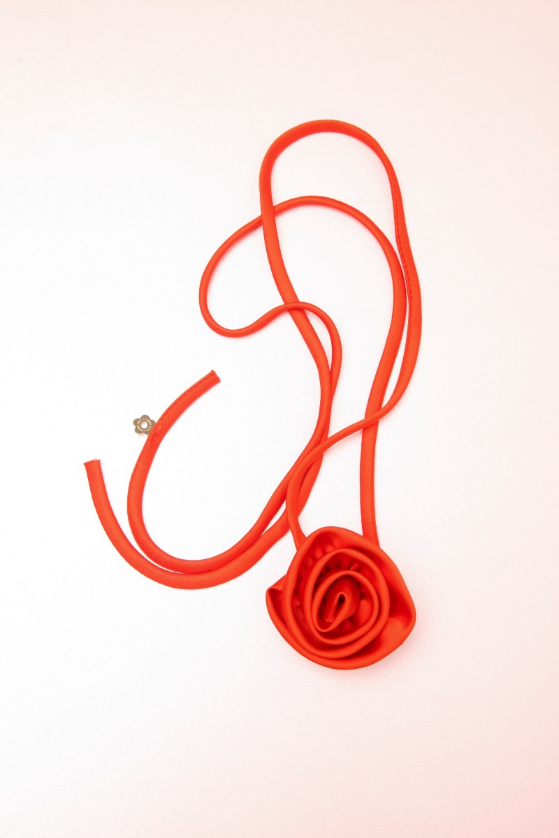 COLLAR ROSE