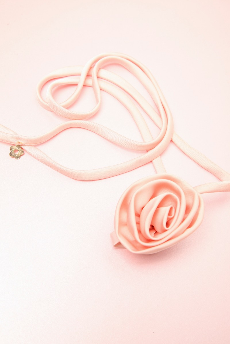 COLLAR ROSE