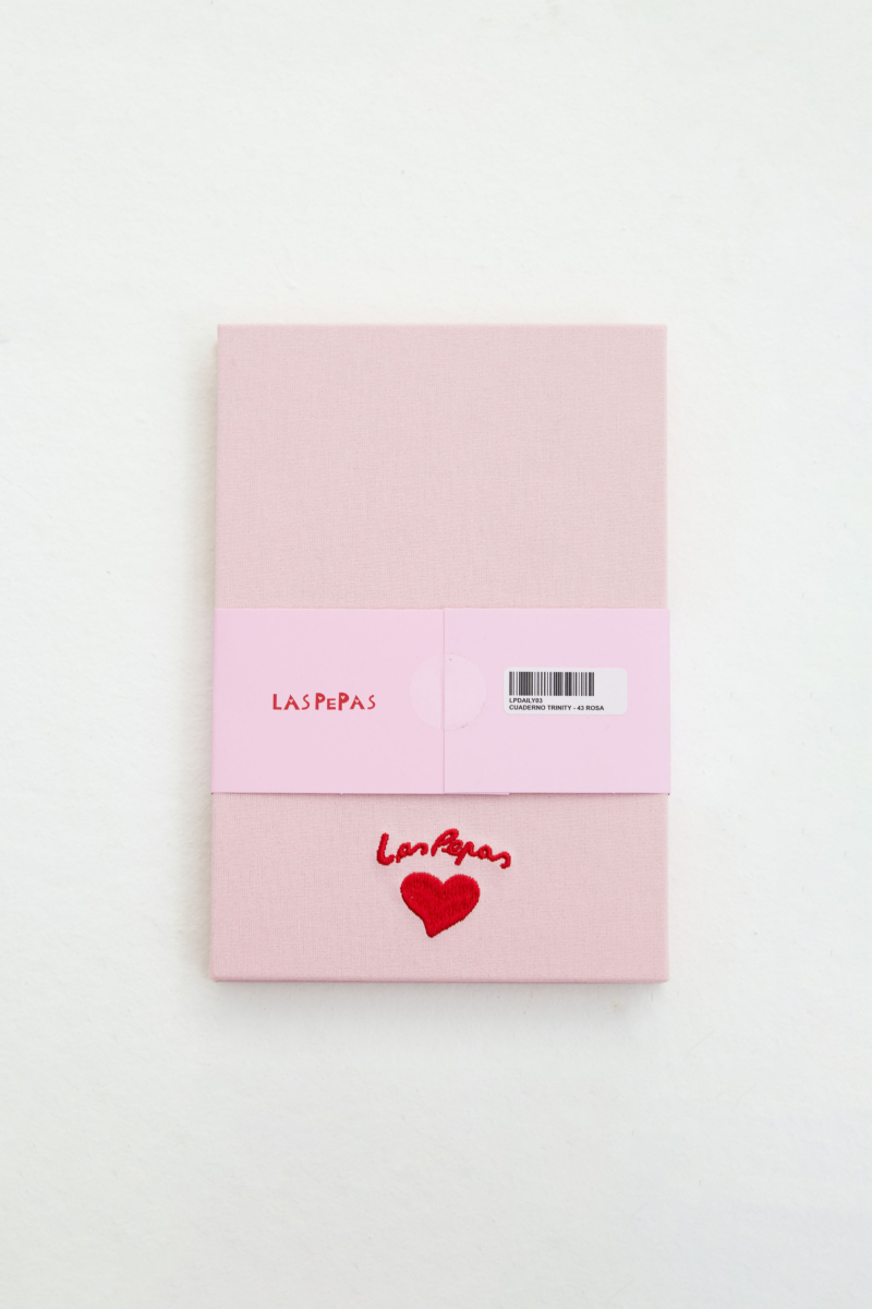 Cuaderno cosido con tapa dura borada. 

