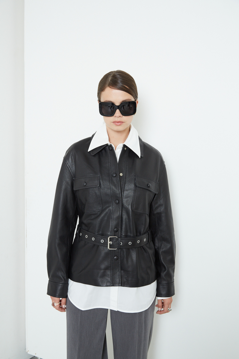 CAMPERA DE CUERO HOLLY // OVINO