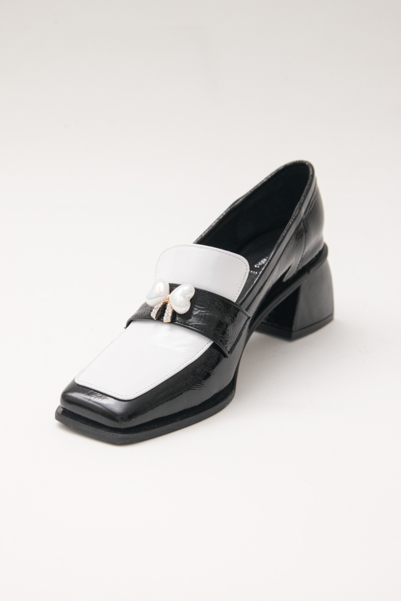 MOCASIN DE CUERO CANELO FELICIA