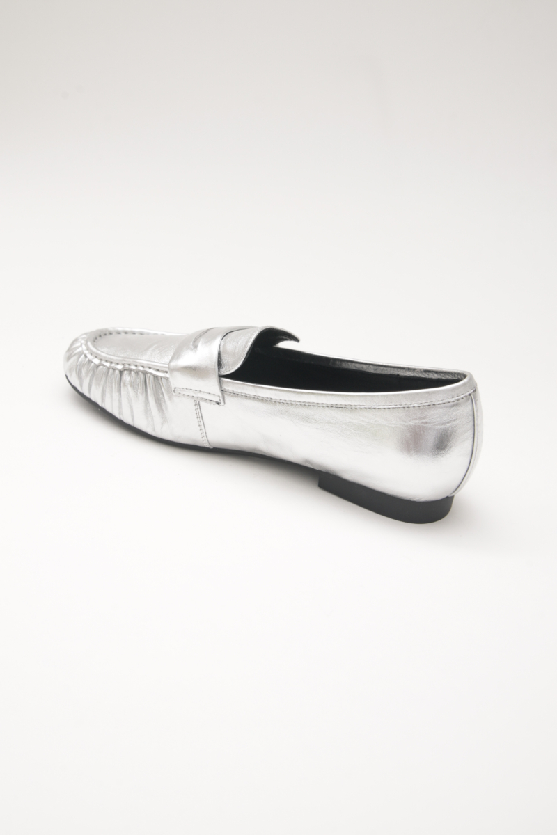 MOCASIN DE CUERO MADDIE 