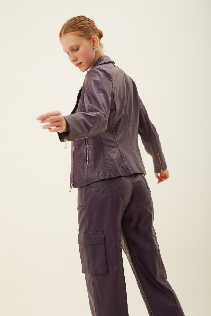 PANTALON DE CUERO BERNINA//VACUNO