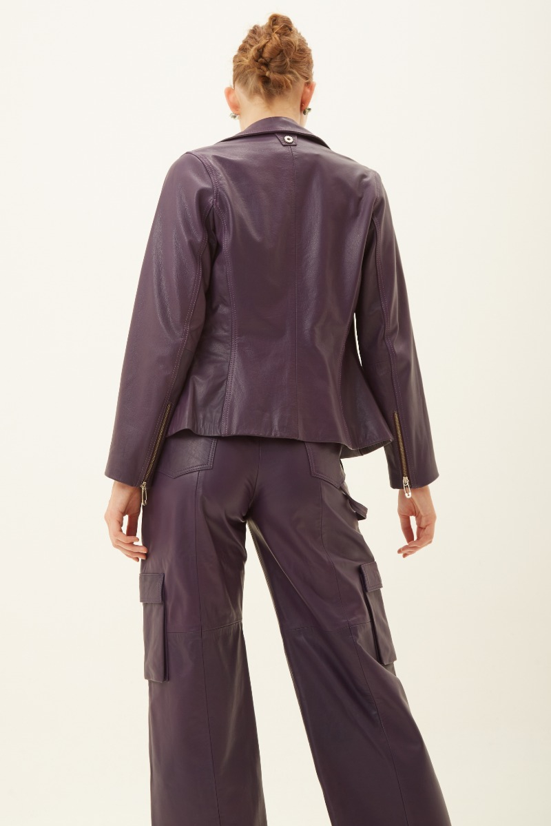 PANTALON DE CUERO BERNINA//VACUNO