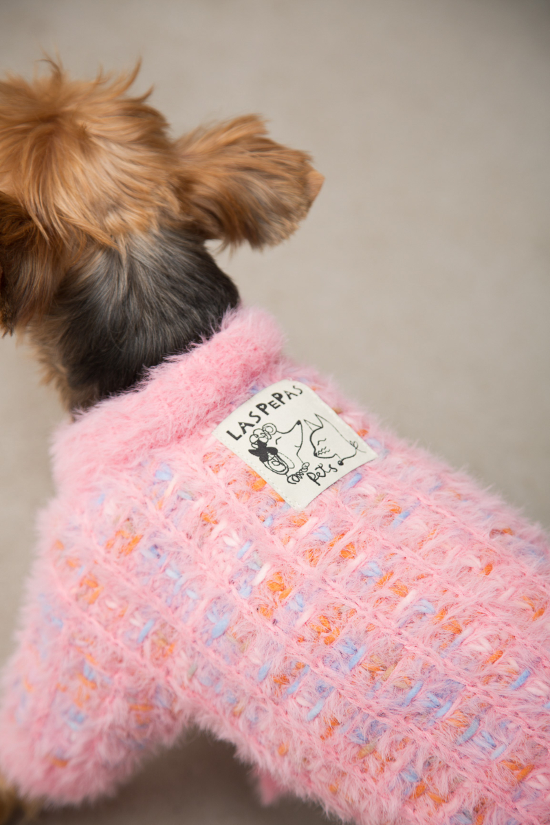 Sweater para perros tejido con textura peluda color 
