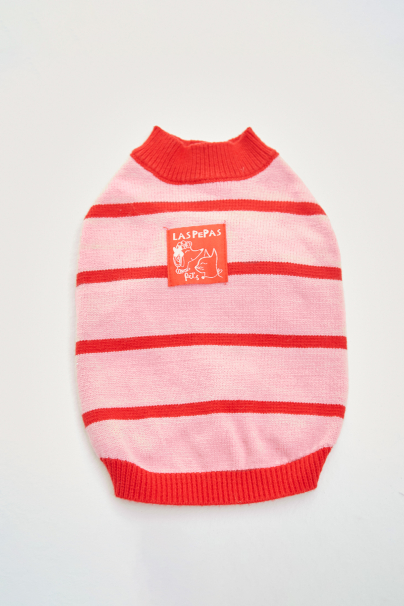Sweater para perros rayado rosa con botones y mangas
