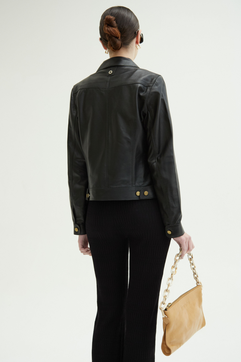 CAMPERA DE CUERO SARA//OVINO ITALIANO