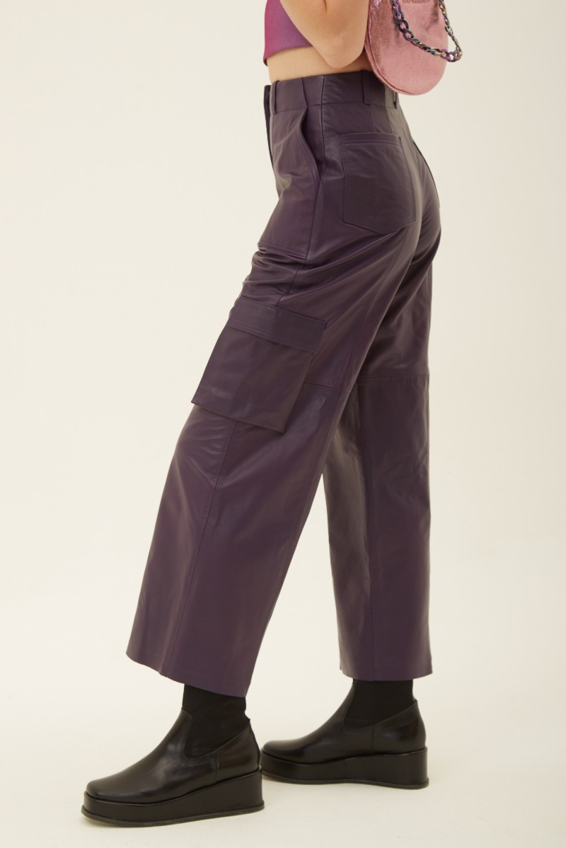 PANTALON DE CUERO BERNINA//VACUNO