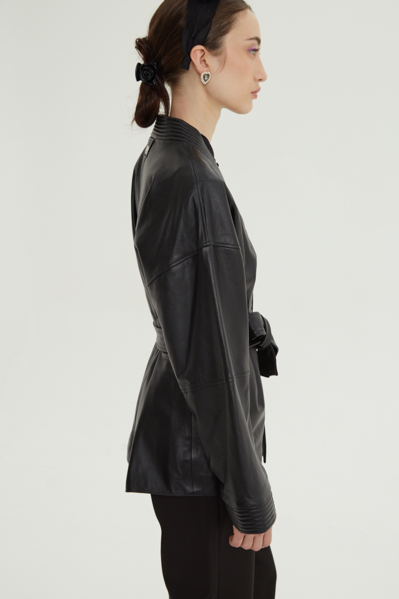 KIMONO DE CUERO LIU // OVINO 