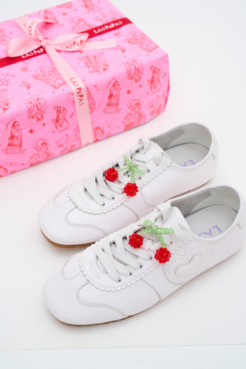 APLIQUE CHERRY