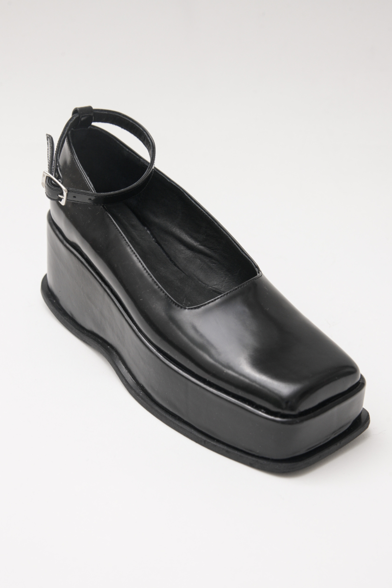 ZAPATO DE CUERO GINKGO