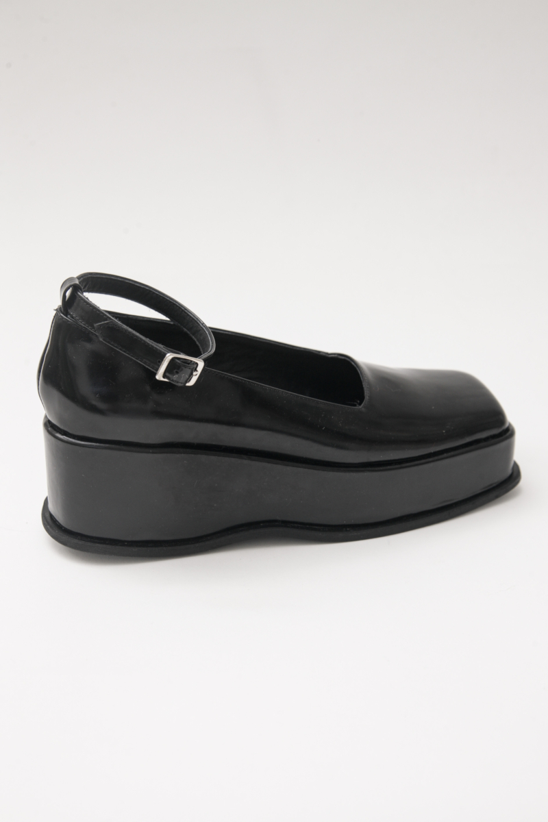 ZAPATO DE CUERO GINKGO