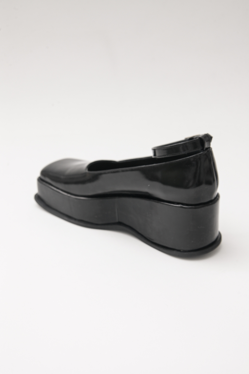 ZAPATO DE CUERO GINKGO