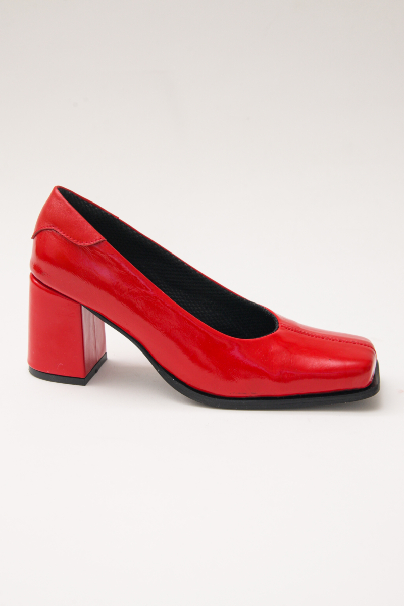 ZAPATO DE CUERO ROBLE
