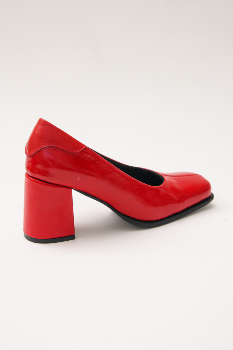 ZAPATO DE CUERO ROBLE