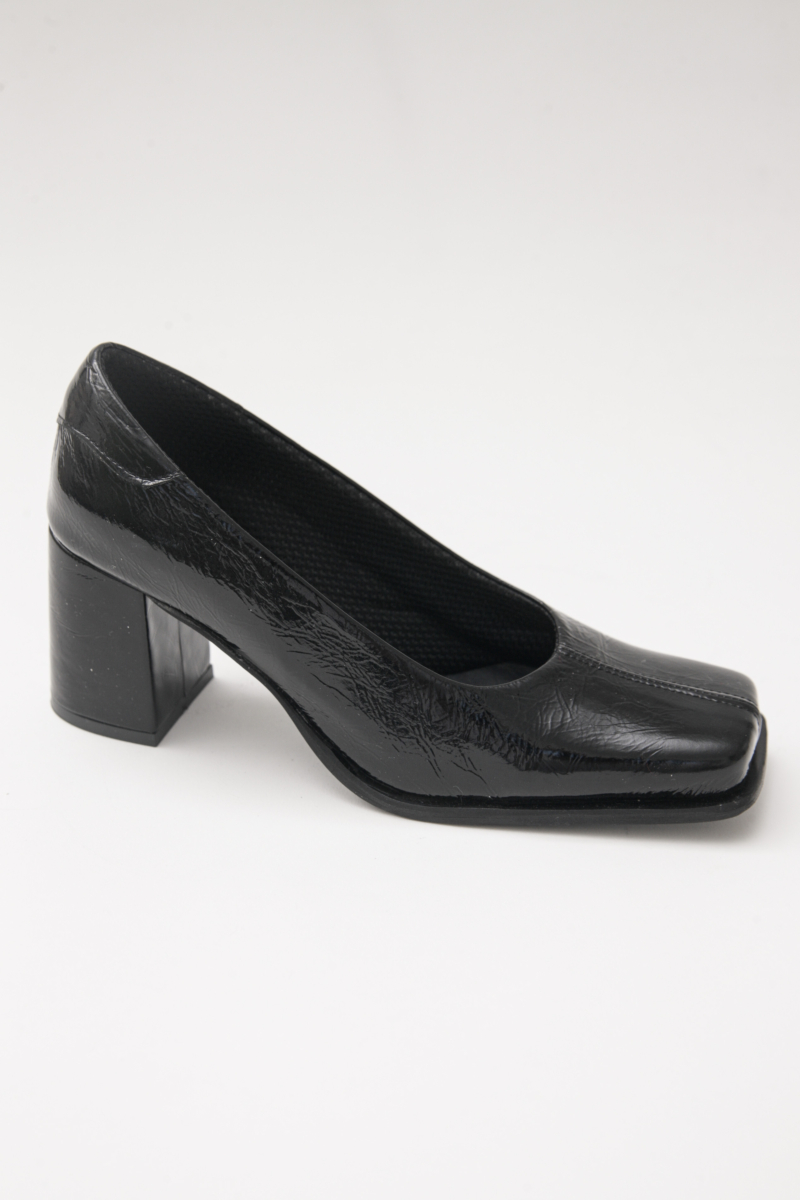 ZAPATO DE CUERO ROBLE