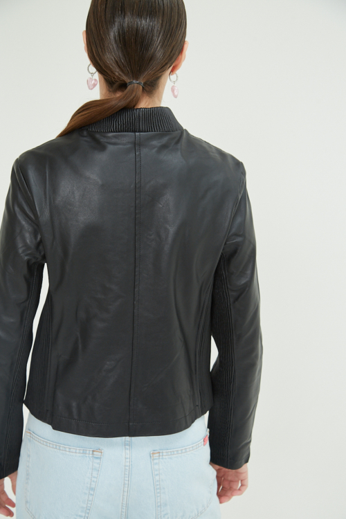 CAMPERA DE CUERO SISSY 