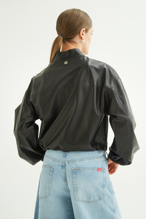 BOMBER DE CUERO JENNA // OVINO