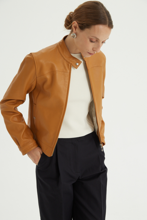 CAMPERA DE CUERO BROWN // OVINO