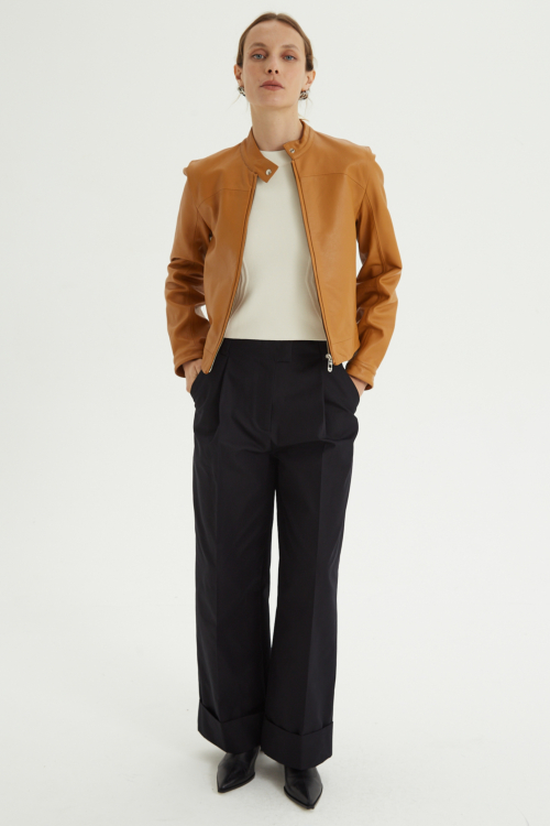 CAMPERA DE CUERO BROWN // OVINO