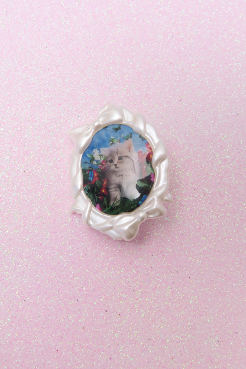 PIN PORTRAIT