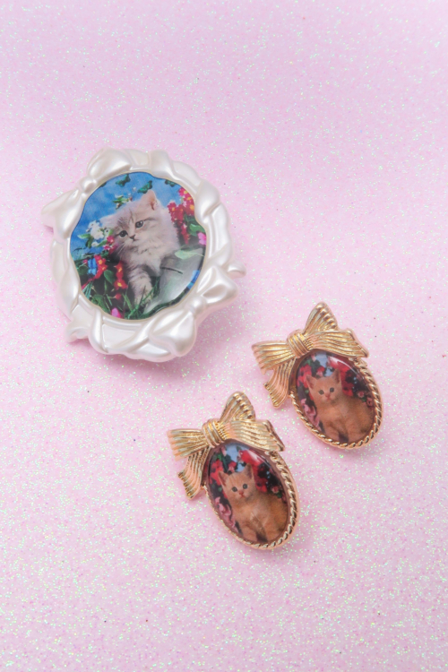 PIN PORTRAIT