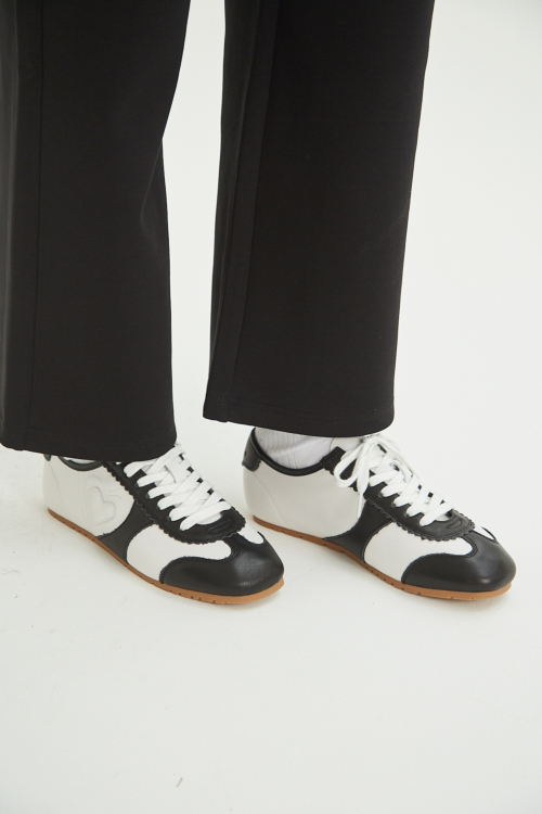 ZAPATILLA DE CUERO ARCE